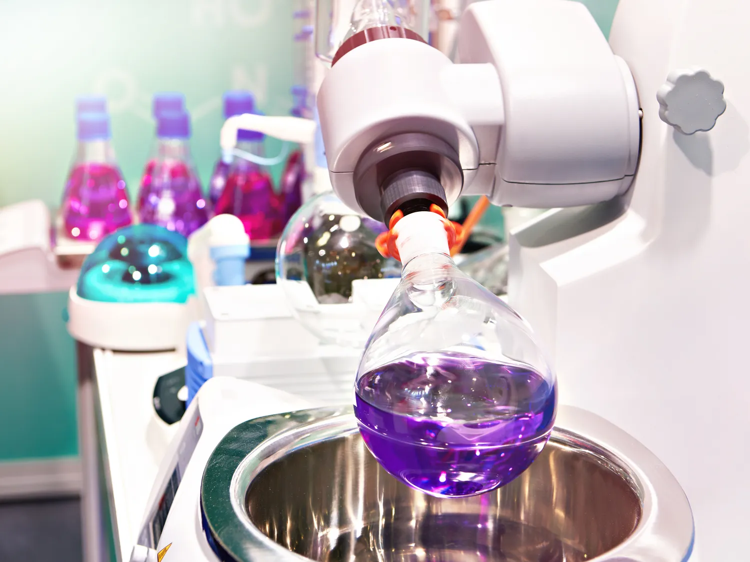 Co to jest przemysł zaawansowanych technologii?