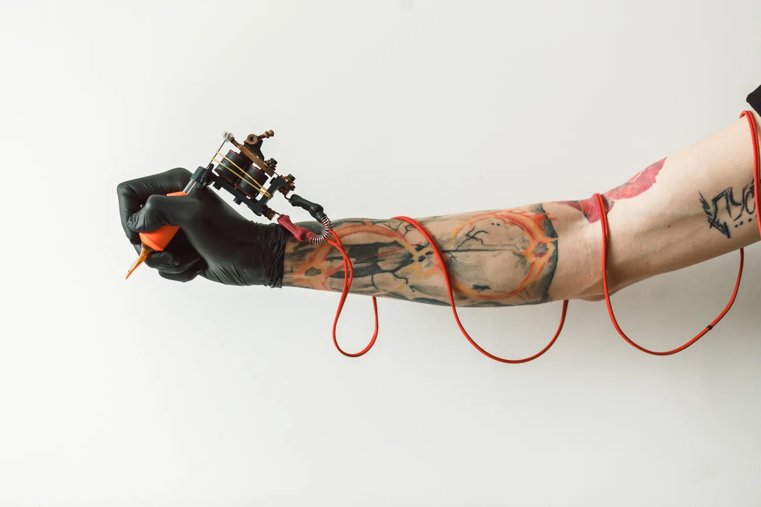 Po co ludzie robią tatuaże?