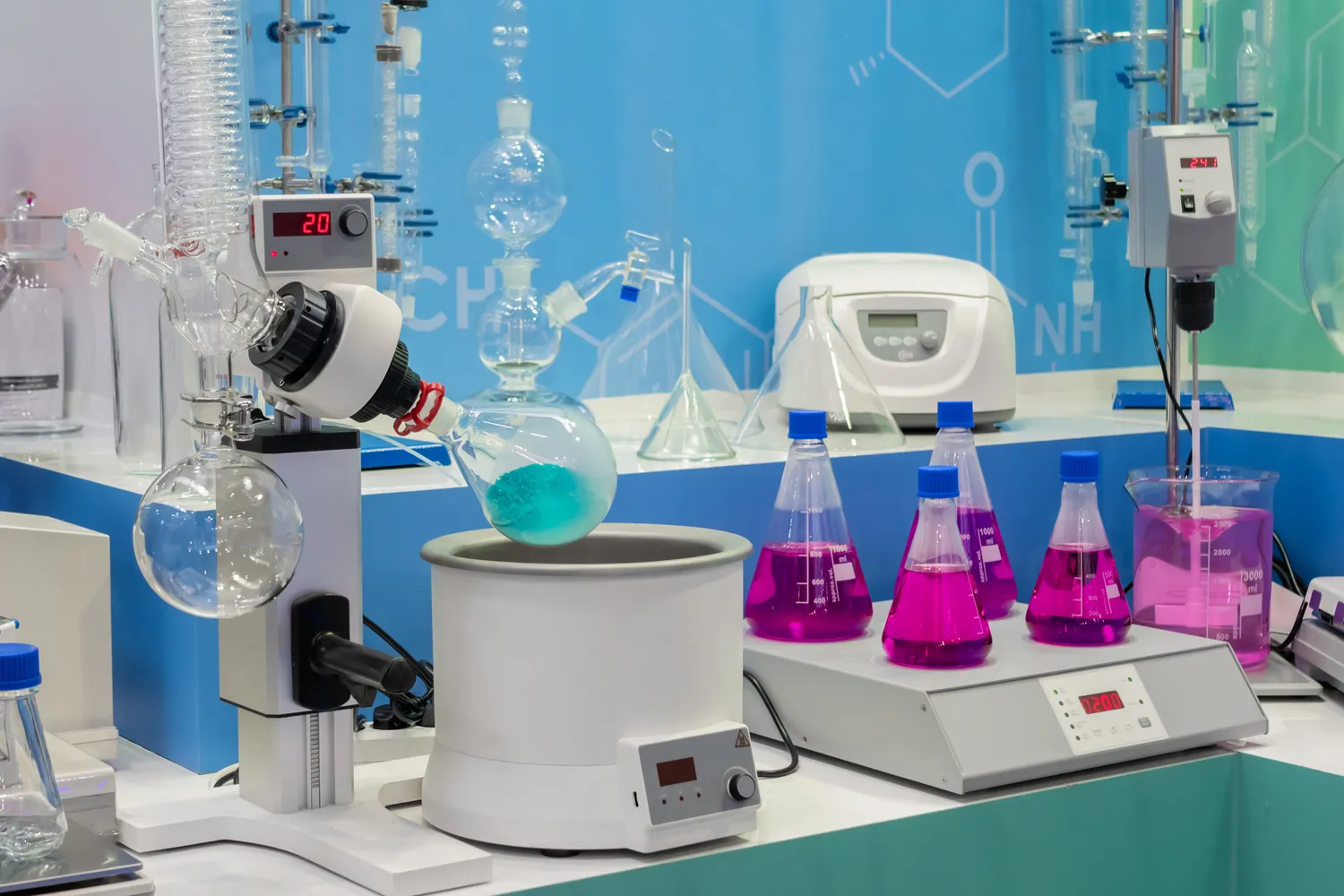 W jaki sposób przyroda jest niszczona przez przemysł?