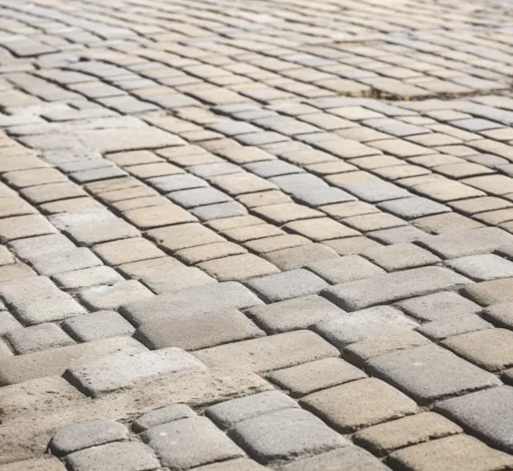 Kostka brukowa – potrzebna, choć niedoceniana