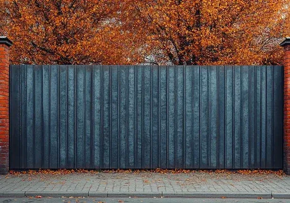 Wie hoch dürfen Zäune zum Nachbarn sein?