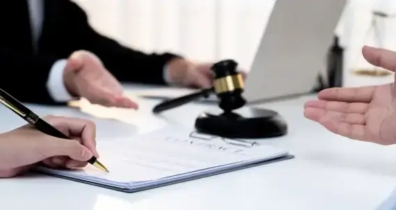 Skuteczność reklamy adwokata online